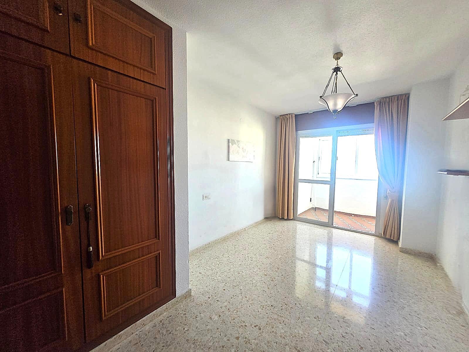 3 slaapkamer Flat te koop in Rincon de la Victoria met zwembad - € 375.000 (Ref: 9858846)