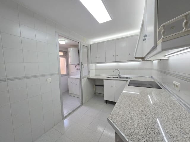 3 slaapkamer Flat te koop in Rincón de la Victoria met zwembad - € 375.000 (Ref: 9858846)