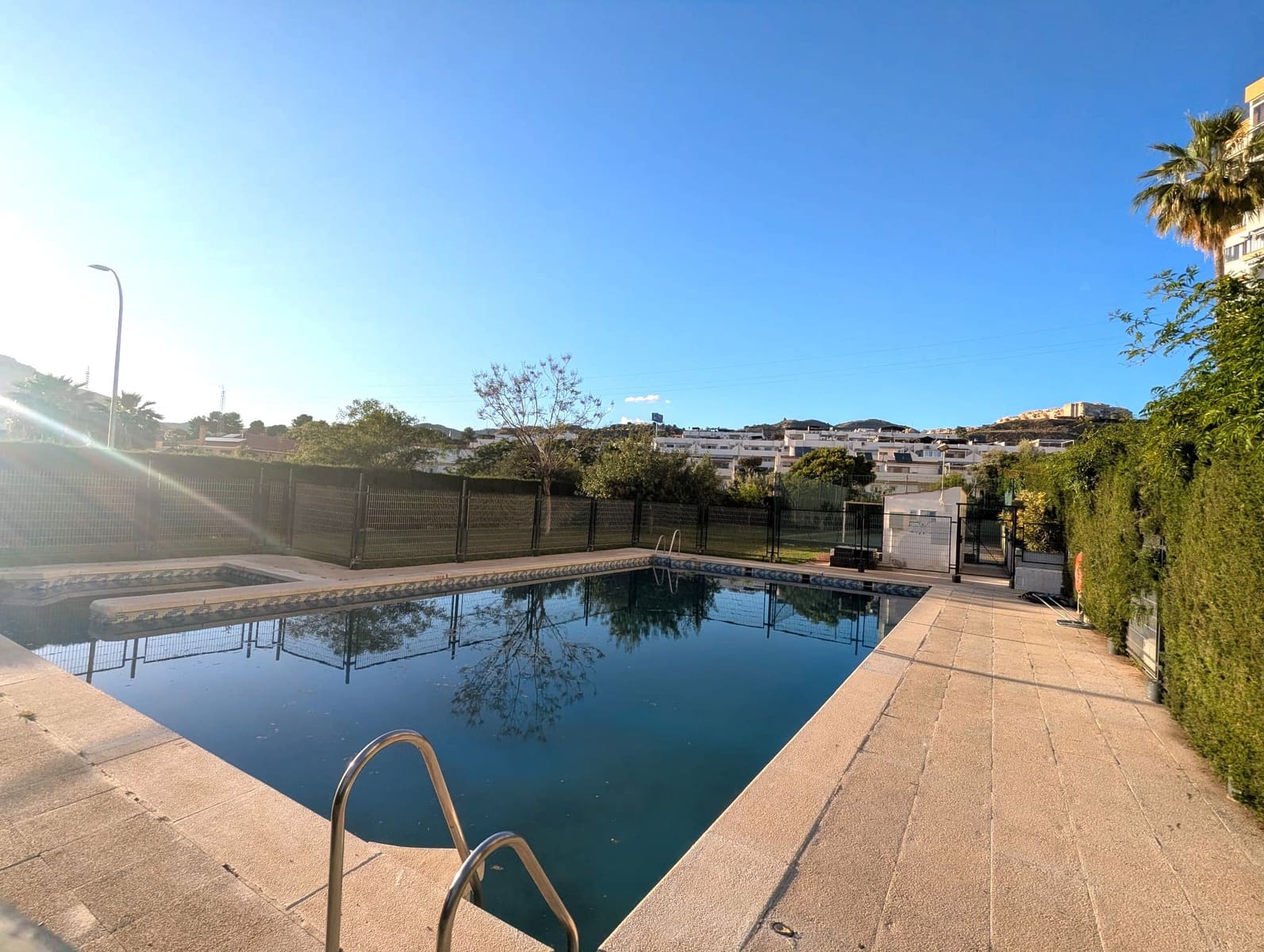 3 slaapkamer Flat te koop in Rincon de la Victoria met zwembad - € 375.000 (Ref: 9858846)