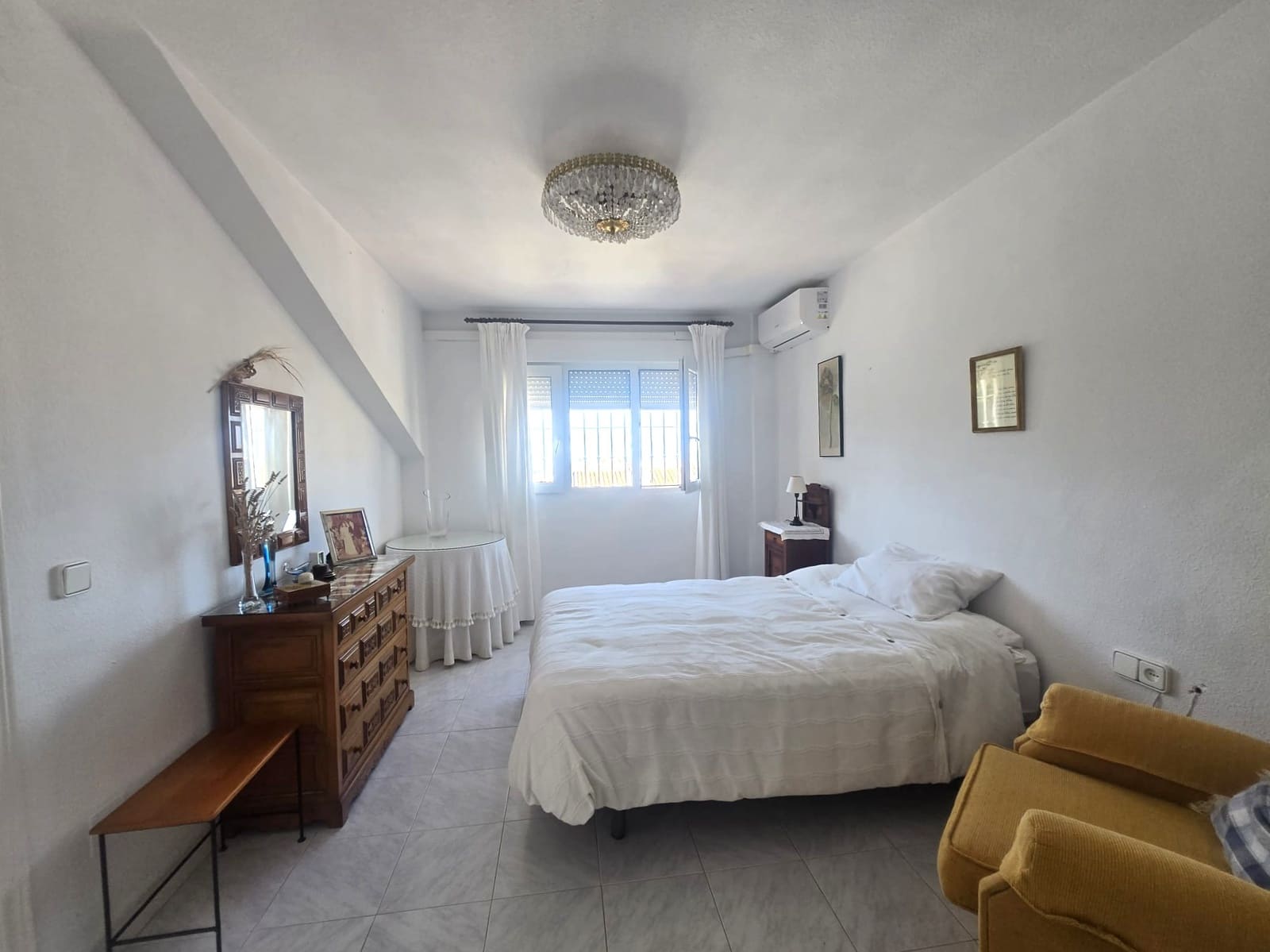 6 soverom Villa til salgs i Malaga by med garasje - € 1 057 000 (Ref: 9861058)