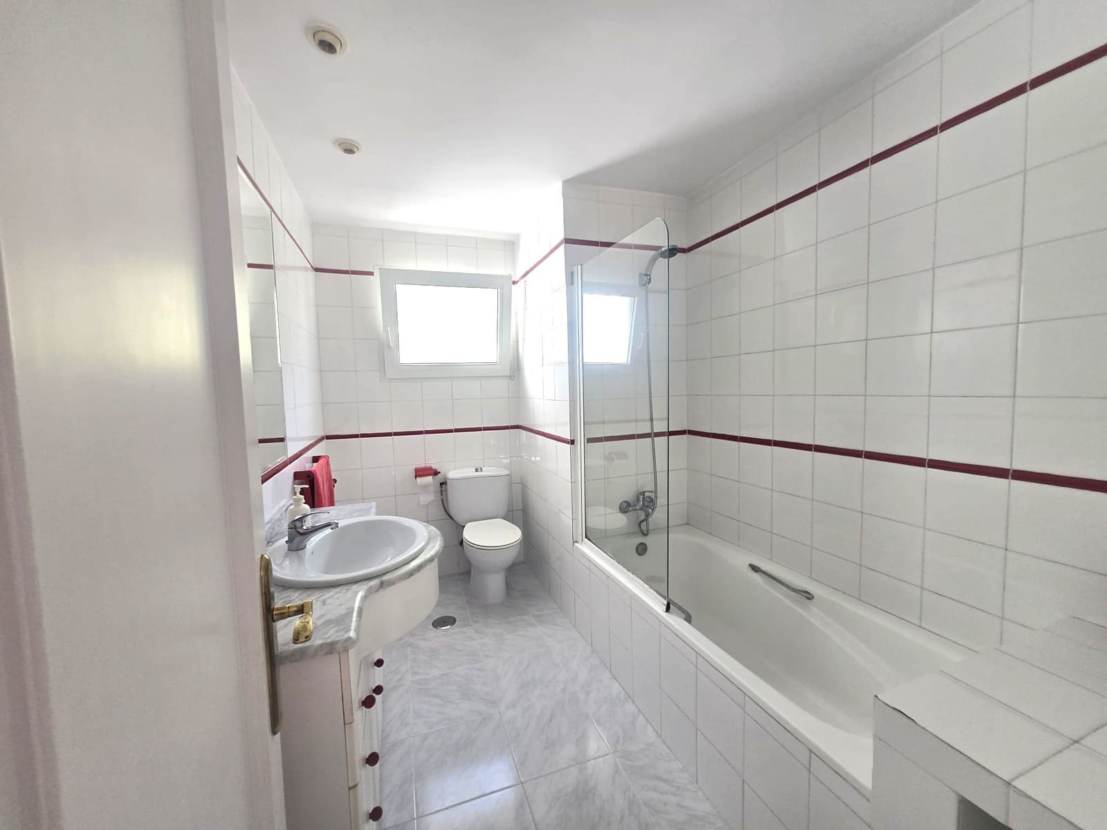 6 soverom Villa til salgs i Malaga by med garasje - € 1 057 000 (Ref: 9861058)