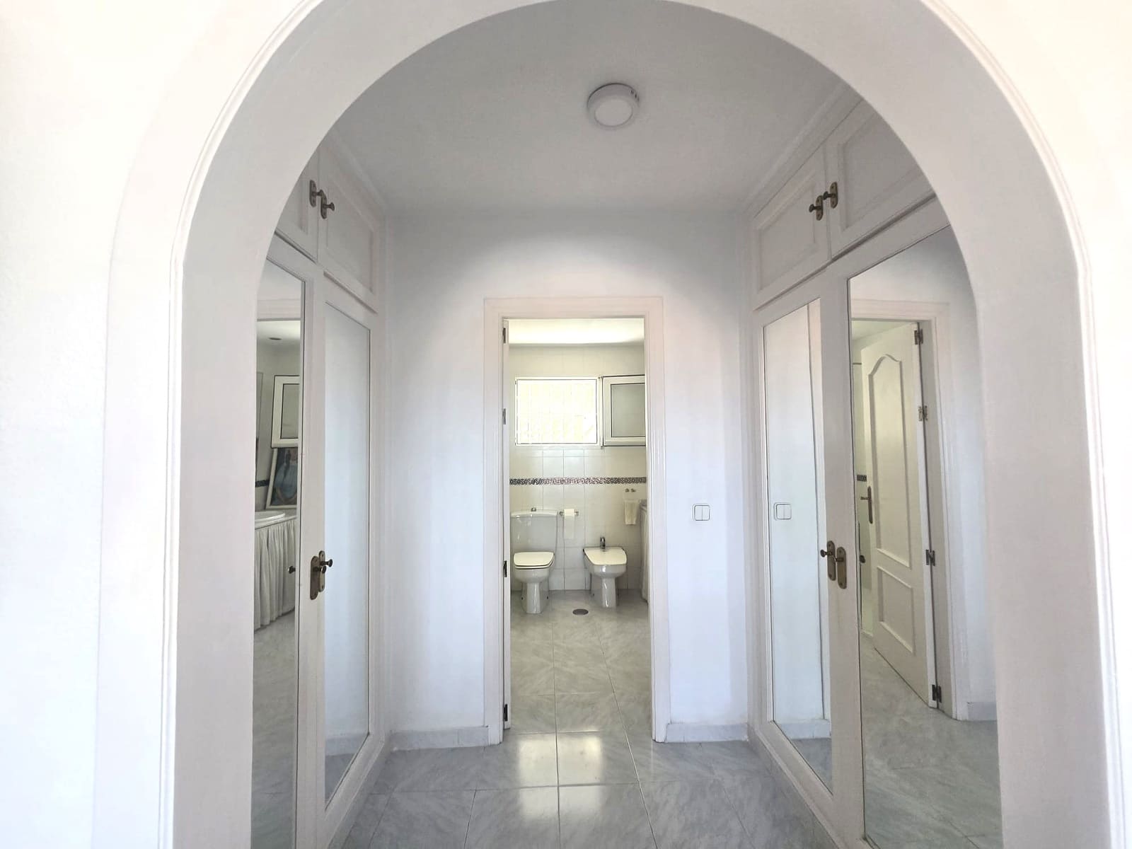 6 soverom Villa til salgs i Malaga by med garasje - € 1 057 000 (Ref: 9861058)