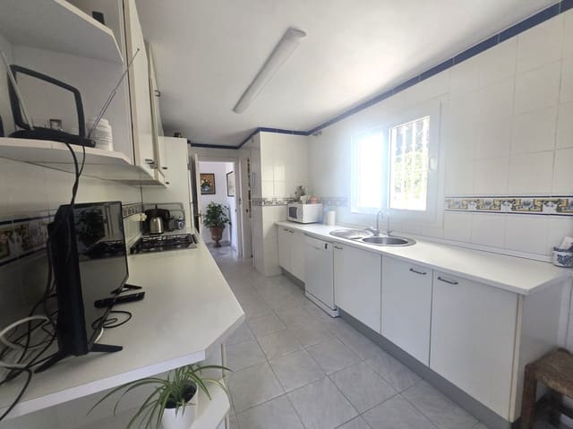 6 soverom Villa til salgs i Málaga by med garasje - € 1 057 000 (Ref: 9861058)