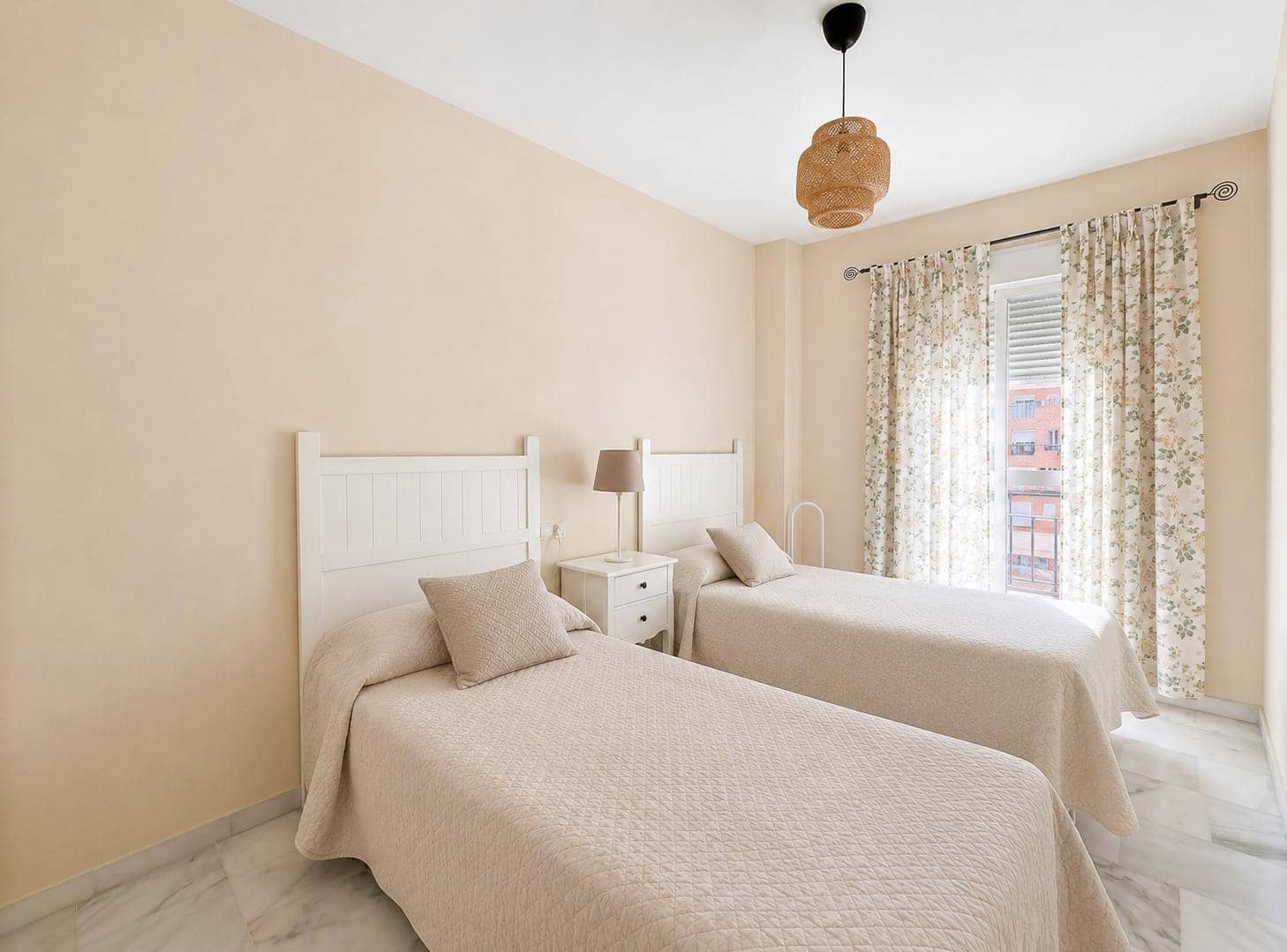 2 slaapkamer Appartement te koop in San Luis de Sabinillas met zwembad - € 265.000 (Ref: 9877594)