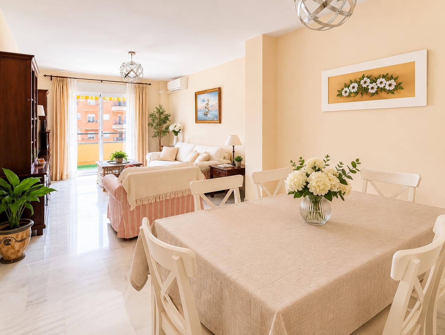 2 slaapkamer Appartement te koop in San Luis de Sabinillas met zwembad - € 265.000 (Ref: 9877594)