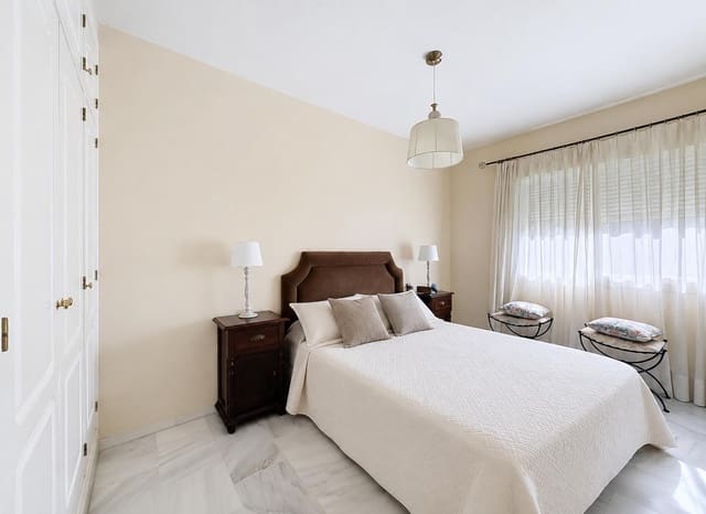 2 quarto Apartamento para venda em San Luis de Sabinillas, Manilva com piscina - 265 000 € (Ref: 9877594)
