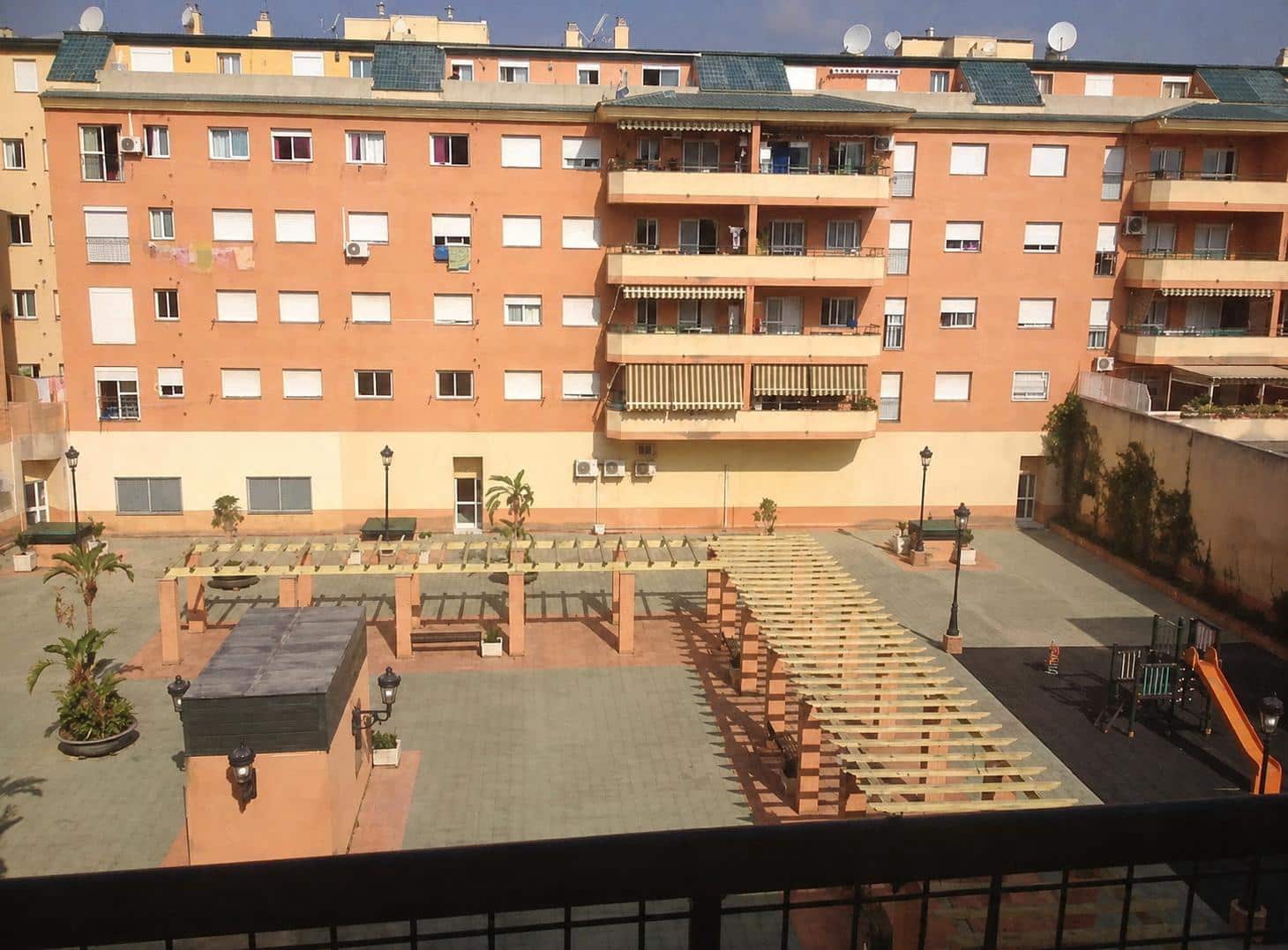 2 slaapkamer Appartement te koop in San Luis de Sabinillas met zwembad - € 265.000 (Ref: 9877594)