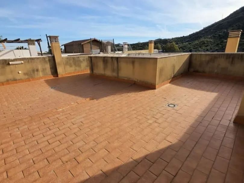 1 Zimmer Penthouse zu verkaufen in Rincon de la Victoria mit Pool Garage - 255.000 € (Ref: 9885136)