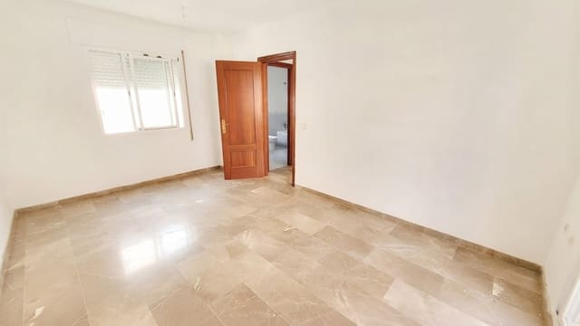 Ático de 1 habitación en Rincón de la Victoria en venta con piscina garaje - 255.000 € (Ref: 9885136)