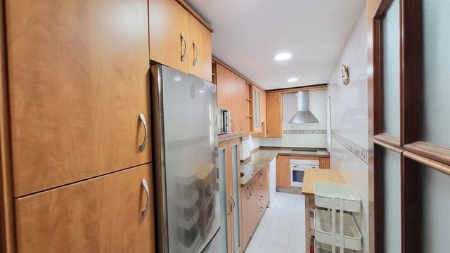3 bedroom Flat for sale in La Cala del Moral, Rincón de la Victoria with garage - € 399,000 (Ref: 9899801)