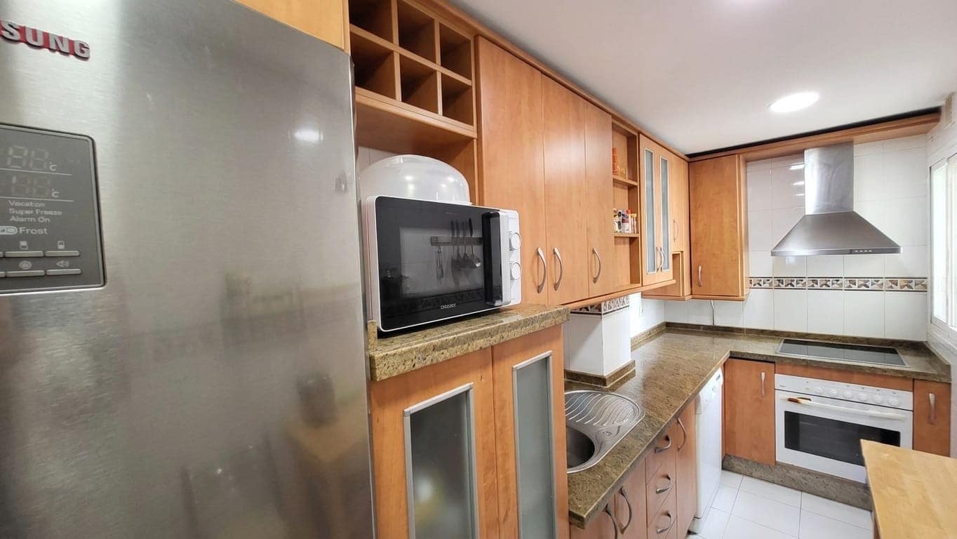 3 slaapkamer Flat te koop in Rincon de la Victoria met garage - € 399.000 (Ref: 9899801)