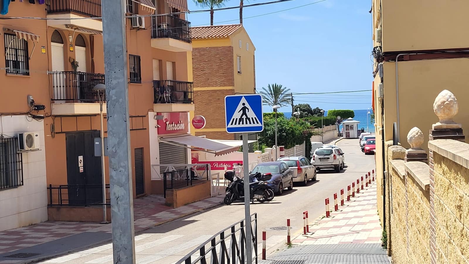 3 slaapkamer Flat te koop in Rincon de la Victoria met garage - € 399.000 (Ref: 9899801)