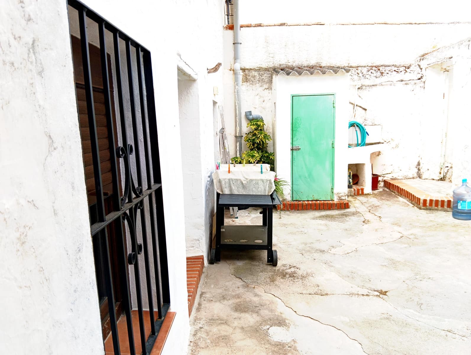 6 slaapkamer Finca/Landhuis te koop in Alora - € 175.000 (Ref: 9899803)