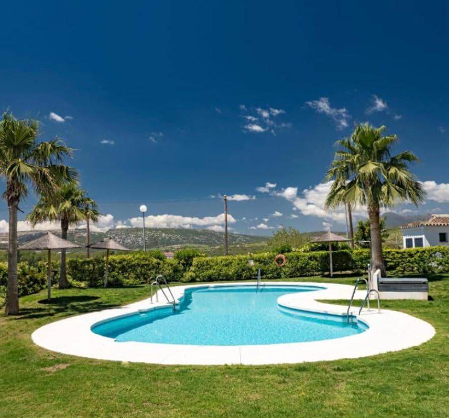 2 slaapkamer Appartement te koop in Casares met zwembad garage - € 395.000 (Ref: 9906605)