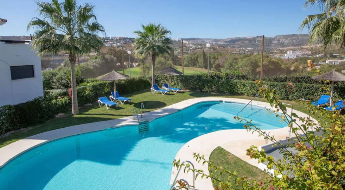 2 slaapkamer Appartement te koop in Casares met zwembad garage - € 395.000 (Ref: 9906605)