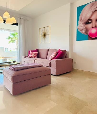 2 slaapkamer Appartement te koop in Casares Pueblo, Casares met zwembad garage - € 395.000 (Ref: 9906605)