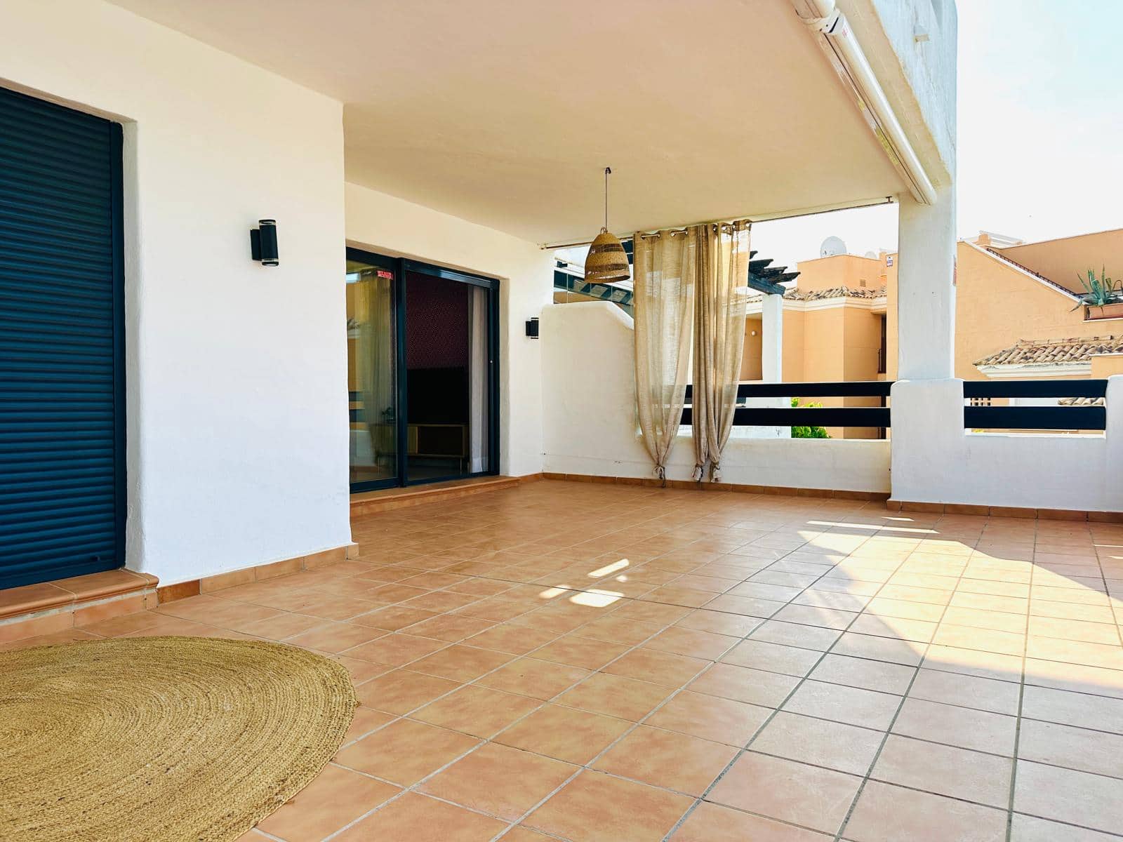 2 slaapkamer Appartement te koop in Casares met zwembad garage - € 395.000 (Ref: 9906605)