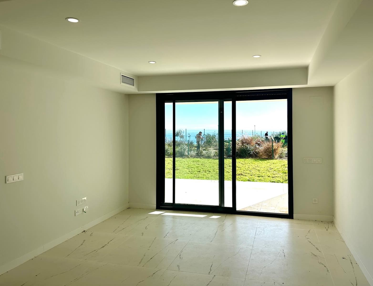 2 bedroom Apartment for sale in Casares with pool garage - € 420,000 (Ref: 9908855)