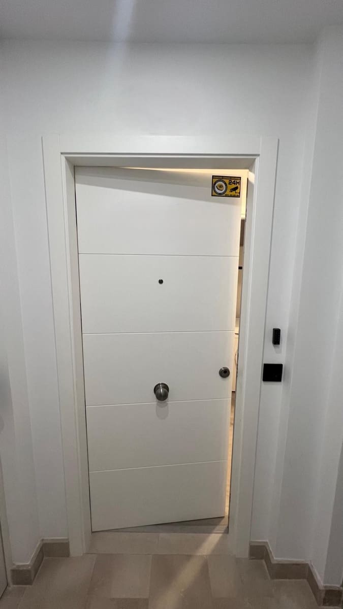 1 bedroom Apartment for sale in Malaga del Fresno with garage - € 325,000 (Ref: 9926507)