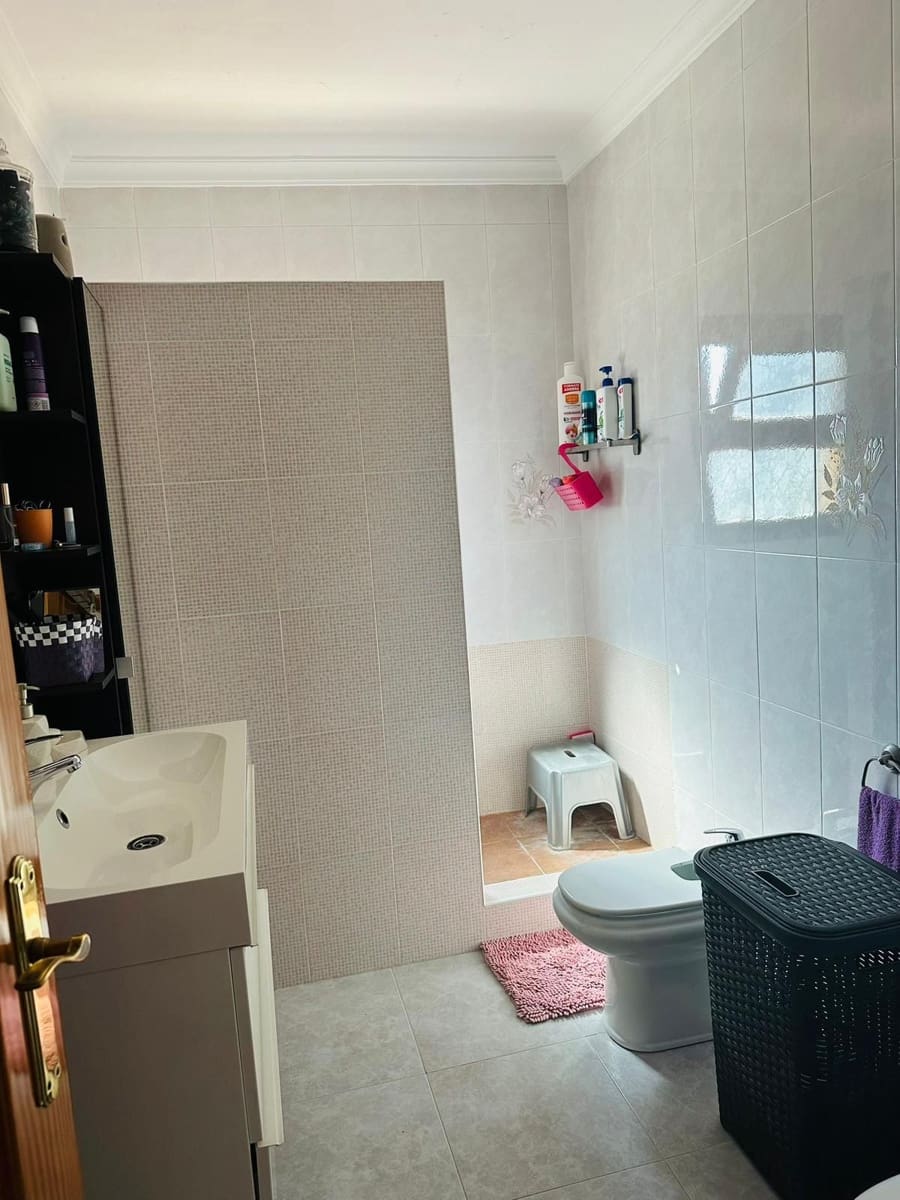 3 bedroom Apartment for sale in Alora - € 167,000 (Ref: 9927806)