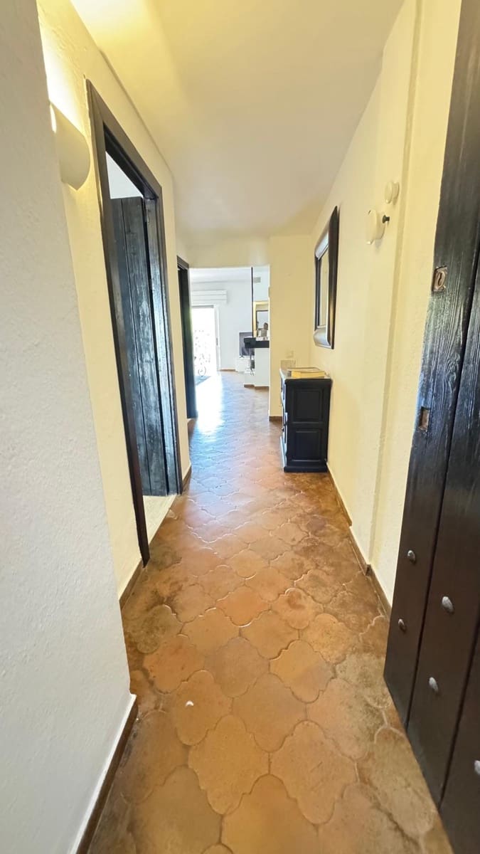 1 soveværelse Lejlighed til salg i Marbella - € 700.000 (Ref: 9932373)