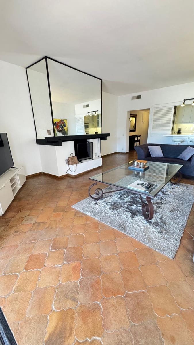 1 soveværelse Lejlighed til salg i Marbella - € 700.000 (Ref: 9932373)