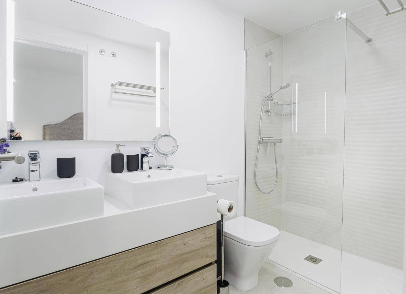 3 bedroom Apartment for sale in Estepona with pool garage - € 495,000 (Ref: 9934780)