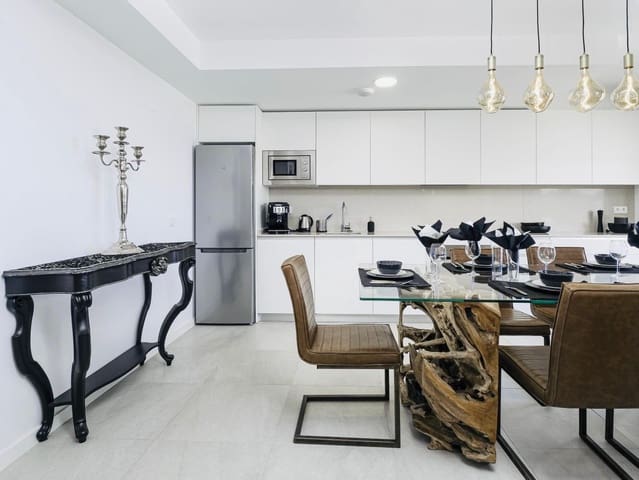 3 quarto Apartamento para venda em Buenas Noches, Estepona com piscina garagem - 495 000 € (Ref: 9934780)
