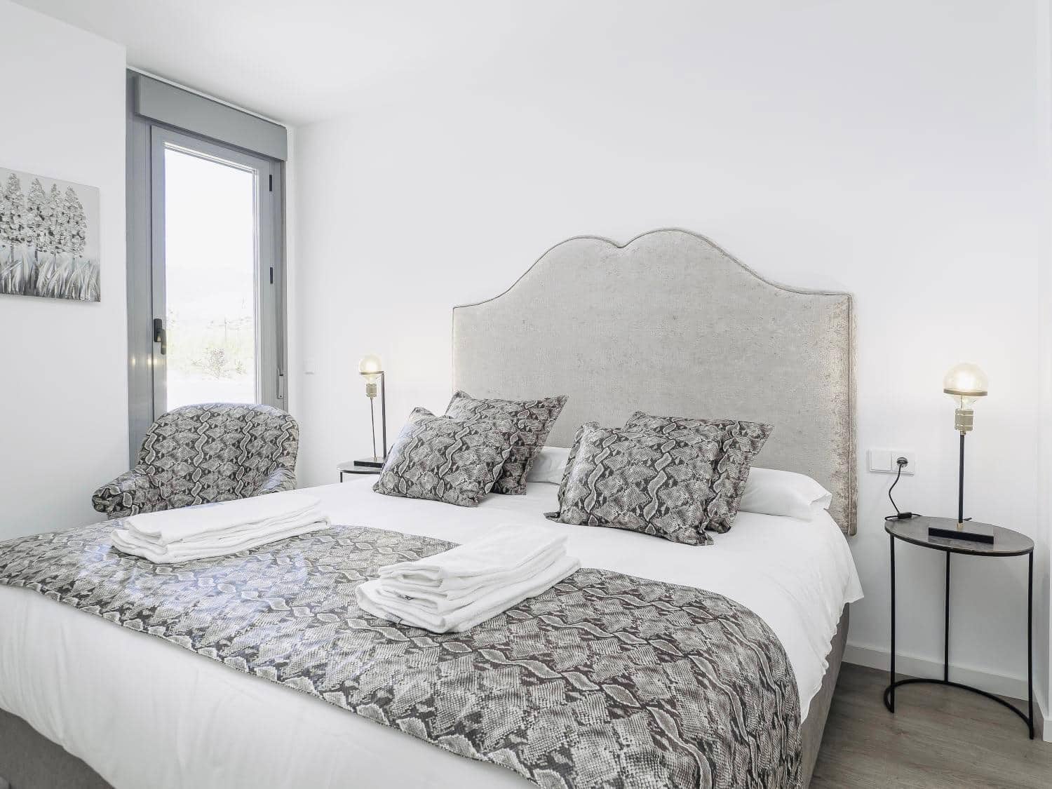 3 bedroom Apartment for sale in Estepona with pool garage - € 495,000 (Ref: 9934780)