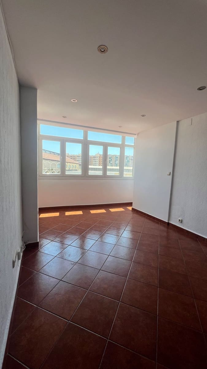 3 Zimmer Apartment zu verkaufen in Malaga Stadt mit Garage - 389.000 € (Ref: 9941274)