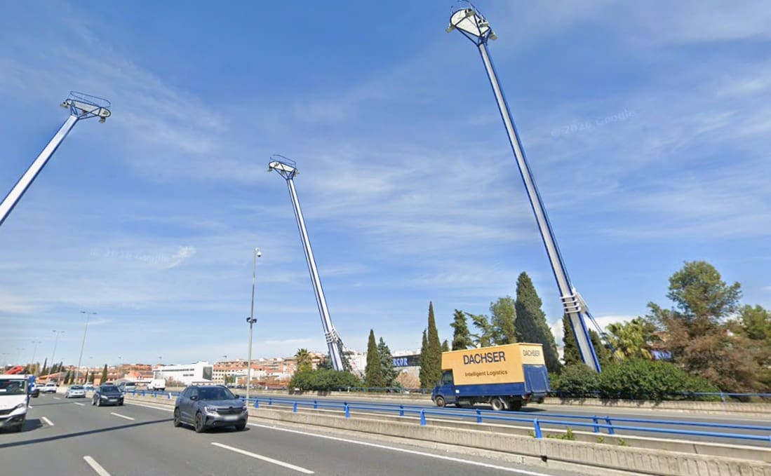Comercial para venda em Granada cidade com garagem - 13 700 130 € (Ref: 9943189)