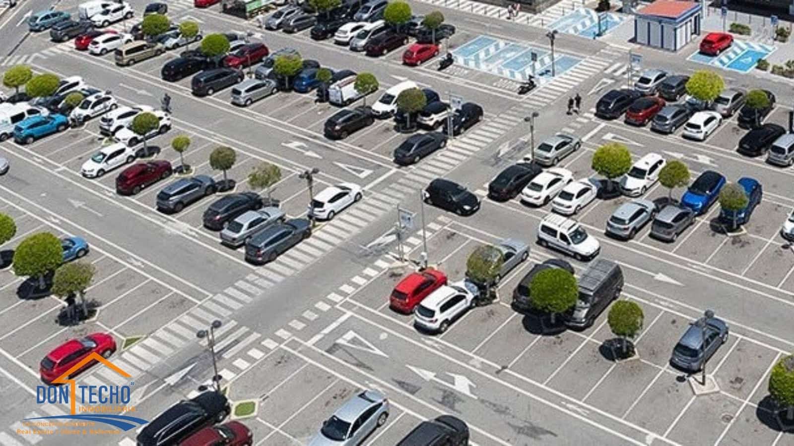 Comercial para venda em Granada cidade com garagem - 13 700 130 € (Ref: 9943189)