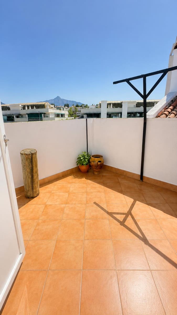 3 bedroom Bungalow for sale in Marbella with pool - € 475,000 (Ref: 9966987)