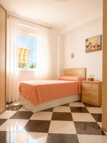 3 soveværelse Lejlighed til salg i La Luz, Málaga by - € 239.900 (Ref: 9978042)