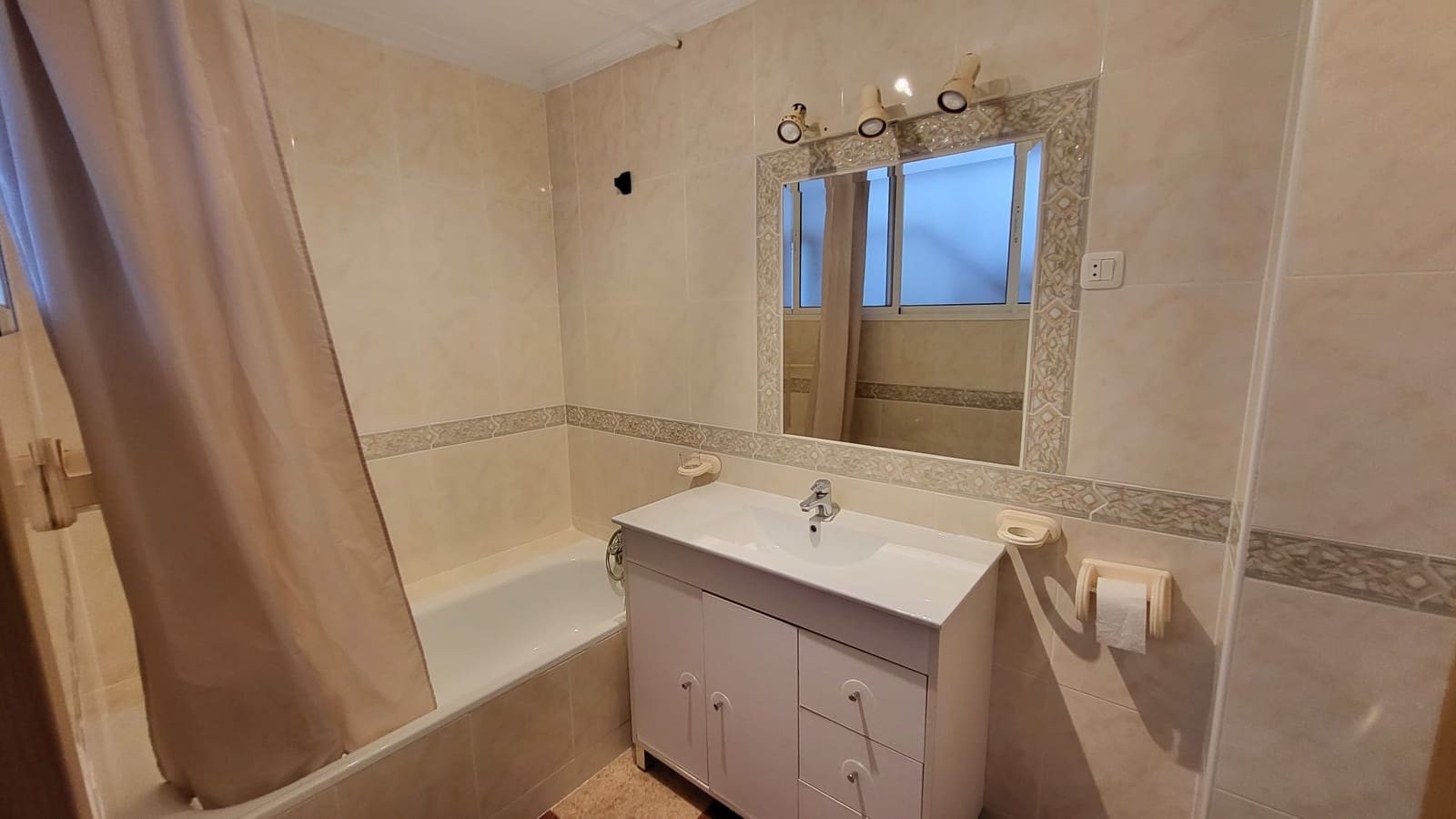 3 sovrum Villa till salu i Rincon de la Victoria - 600 000 € (Ref: 9979231)