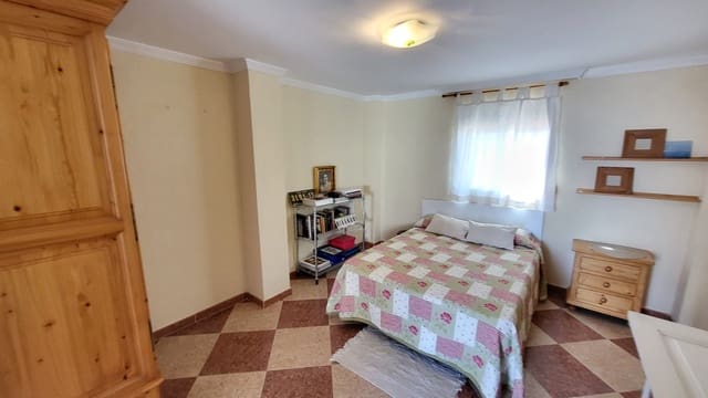 3 bedroom Villa for sale in Rincón de la Victoria - € 600,000 (Ref: 9979231)