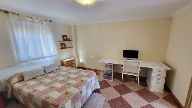 3 bedroom Villa for sale in Rincón de la Victoria - € 600,000 (Ref: 9979231)