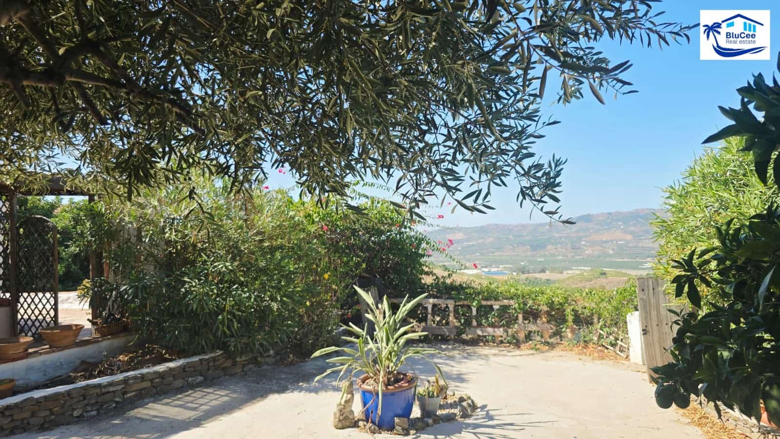 2 Zimmer Finca/Landgut zu verkaufen in Velez-Malaga mit Pool Garage - 245.000 € (Ref: 10004451)