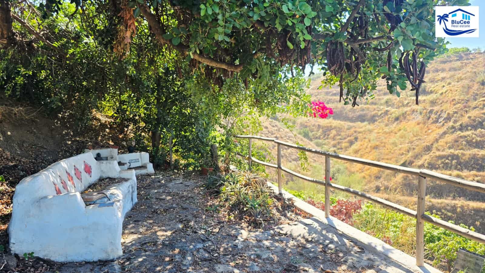 2 Zimmer Finca/Landgut zu verkaufen in Velez-Malaga mit Pool Garage - 245.000 € (Ref: 10004451)