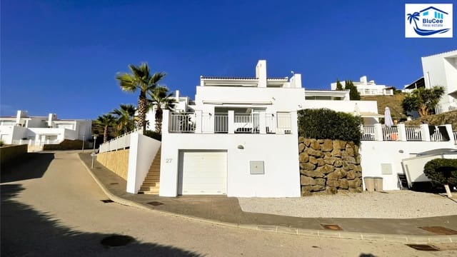 3 bedroom Semi-detached Villa for sale in Arenas with pool garage - € 420,000 (Ref: 10116020)