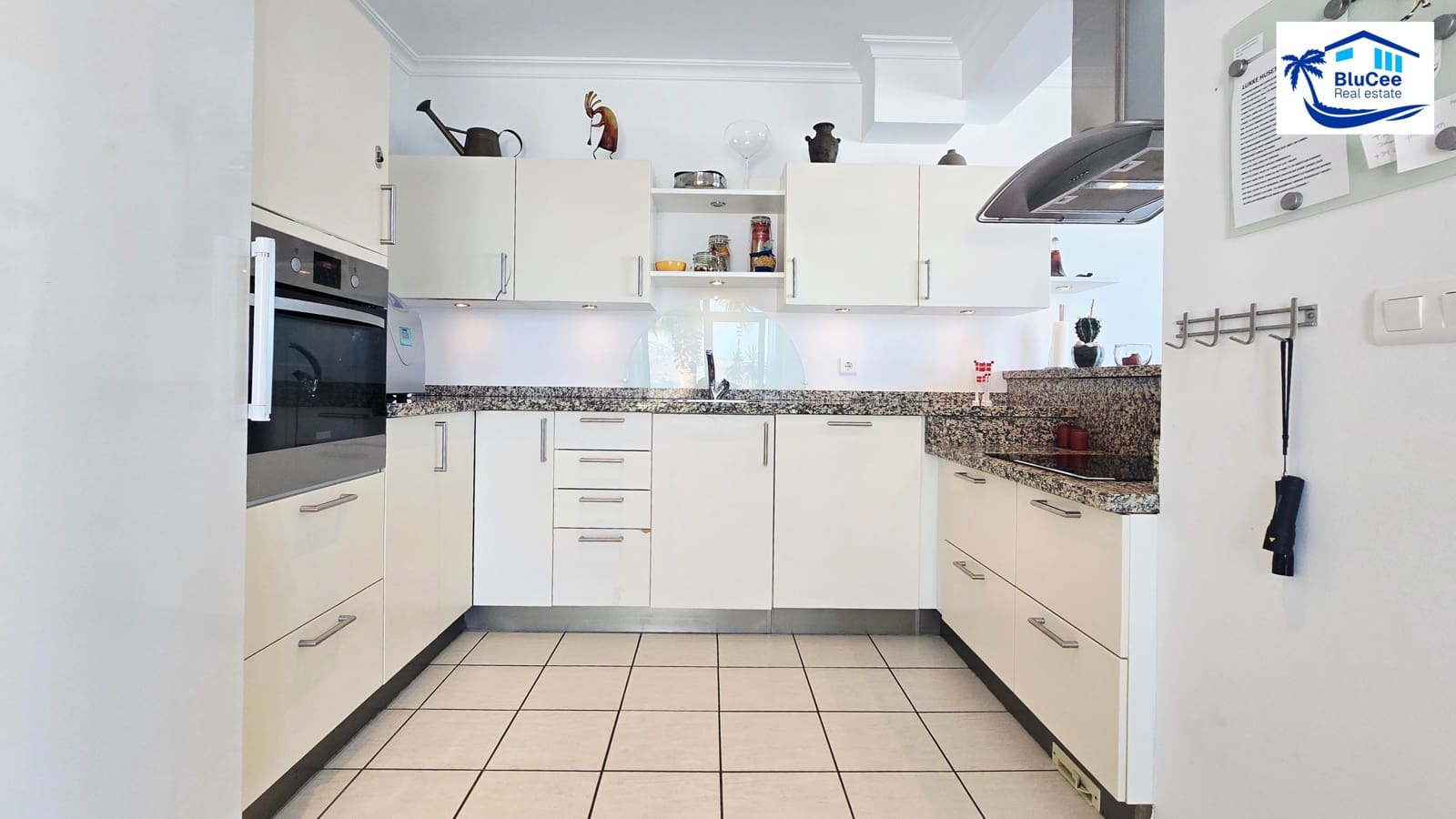 3 bedroom Semi-detached Villa for sale in Arenas with pool garage - € 420,000 (Ref: 10116020)