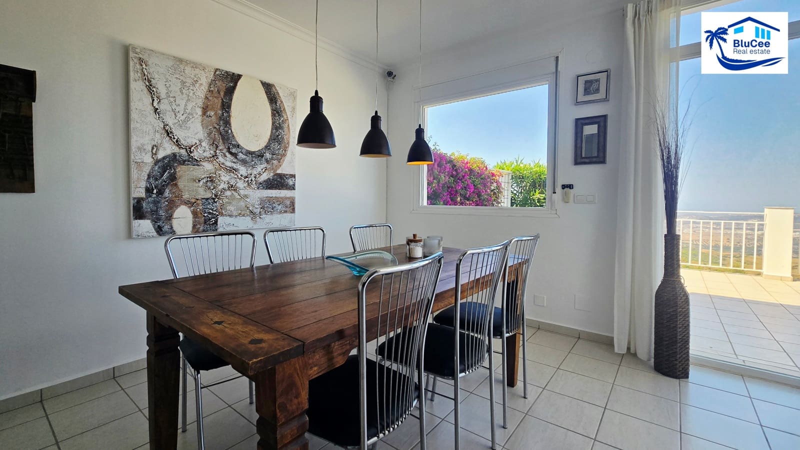 3 bedroom Semi-detached Villa for sale in Arenas with pool garage - € 420,000 (Ref: 10116020)