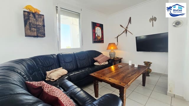 3 bedroom Semi-detached Villa for sale in Arenas with pool garage - € 420,000 (Ref: 10116020)