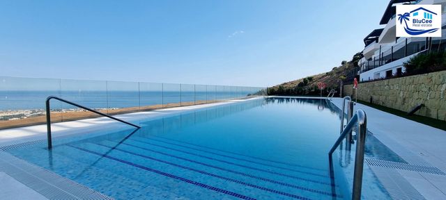 Apartamento de 3 habitaciones en Rincón de la Victoria en venta con piscina garaje - 475.000 € (Ref: 10117444)