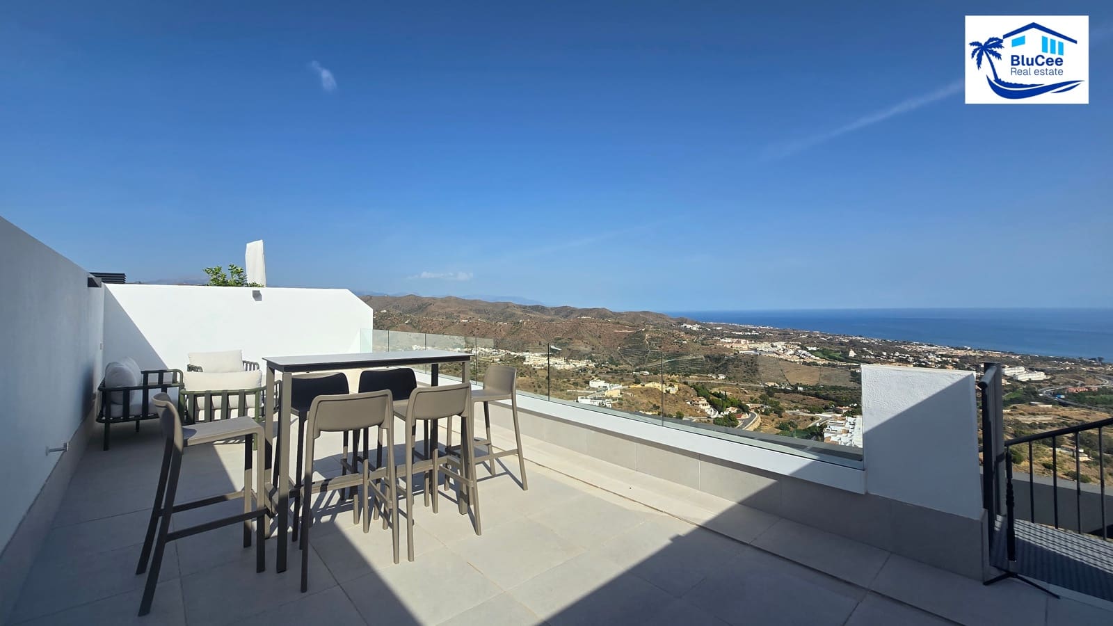 Apartamento de 3 habitaciones en Rincón de la Victoria en venta con piscina garaje - 475.000 € (Ref: 10117444)