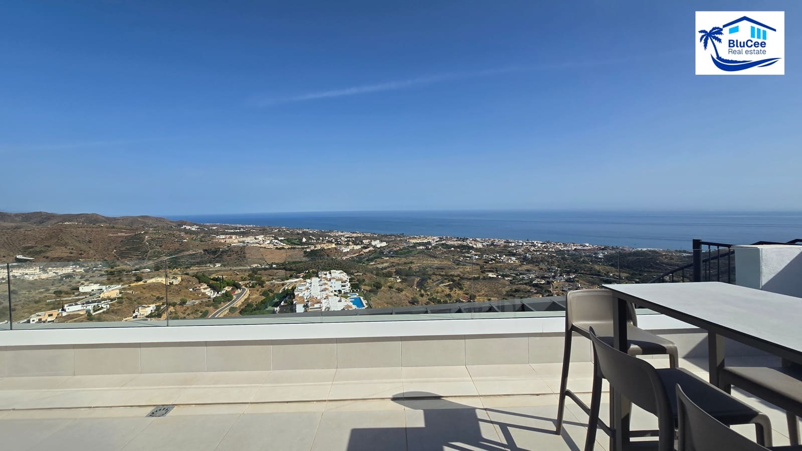 Apartamento de 3 habitaciones en Rincón de la Victoria en venta con piscina garaje - 475.000 € (Ref: 10117444)