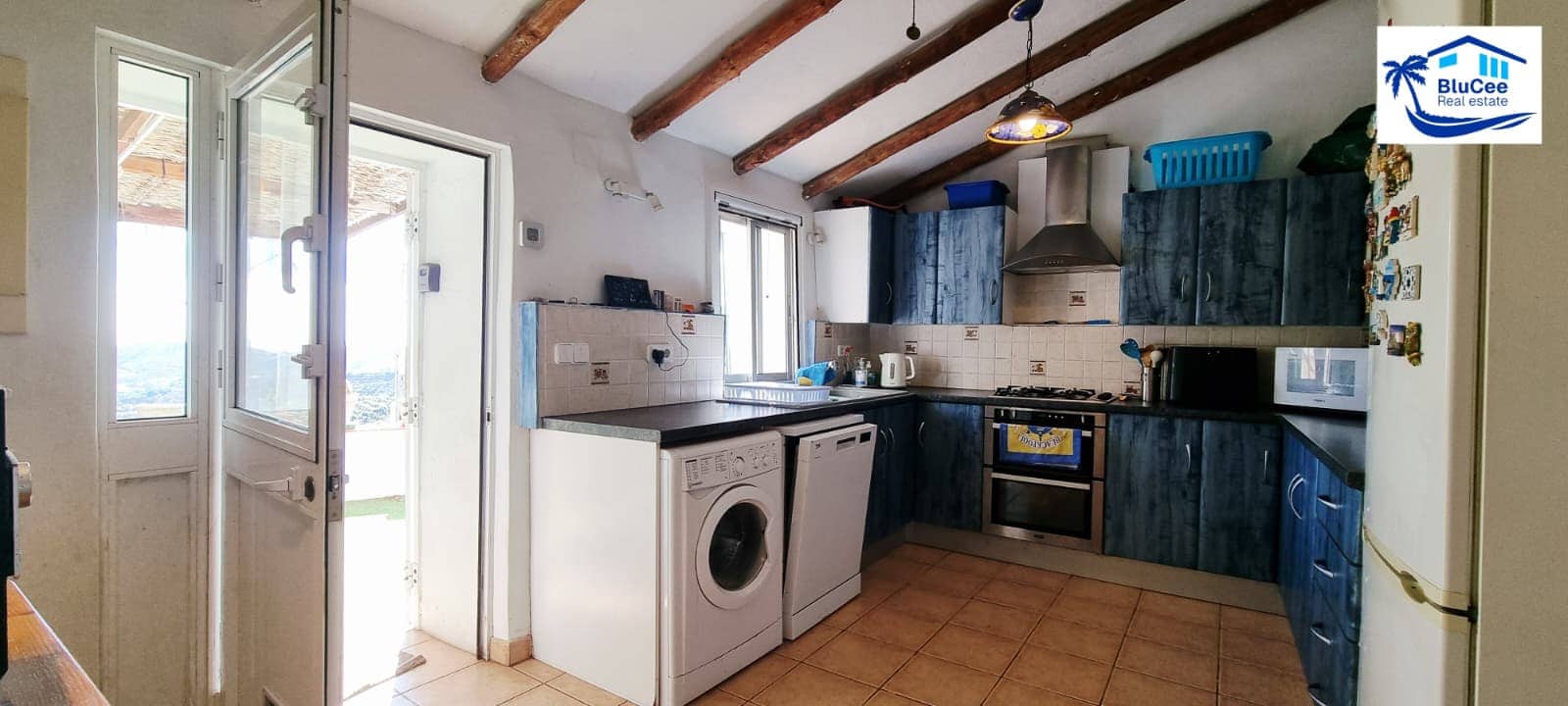 Finca/Casa Rural de 2 habitaciones en Cajiz en venta con garaje - 199.000 € (Ref: 10177570)