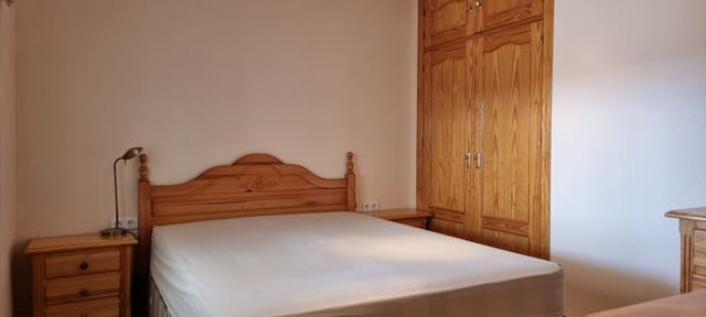 4 quarto Moradia para venda em Alcaucín com piscina garagem - 325 000 € (Ref: 10181666)
