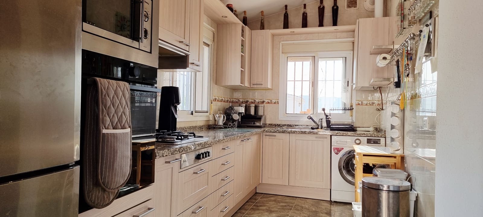 4 quarto Moradia para venda em Alcaucin com piscina garagem - 325 000 € (Ref: 10181666)