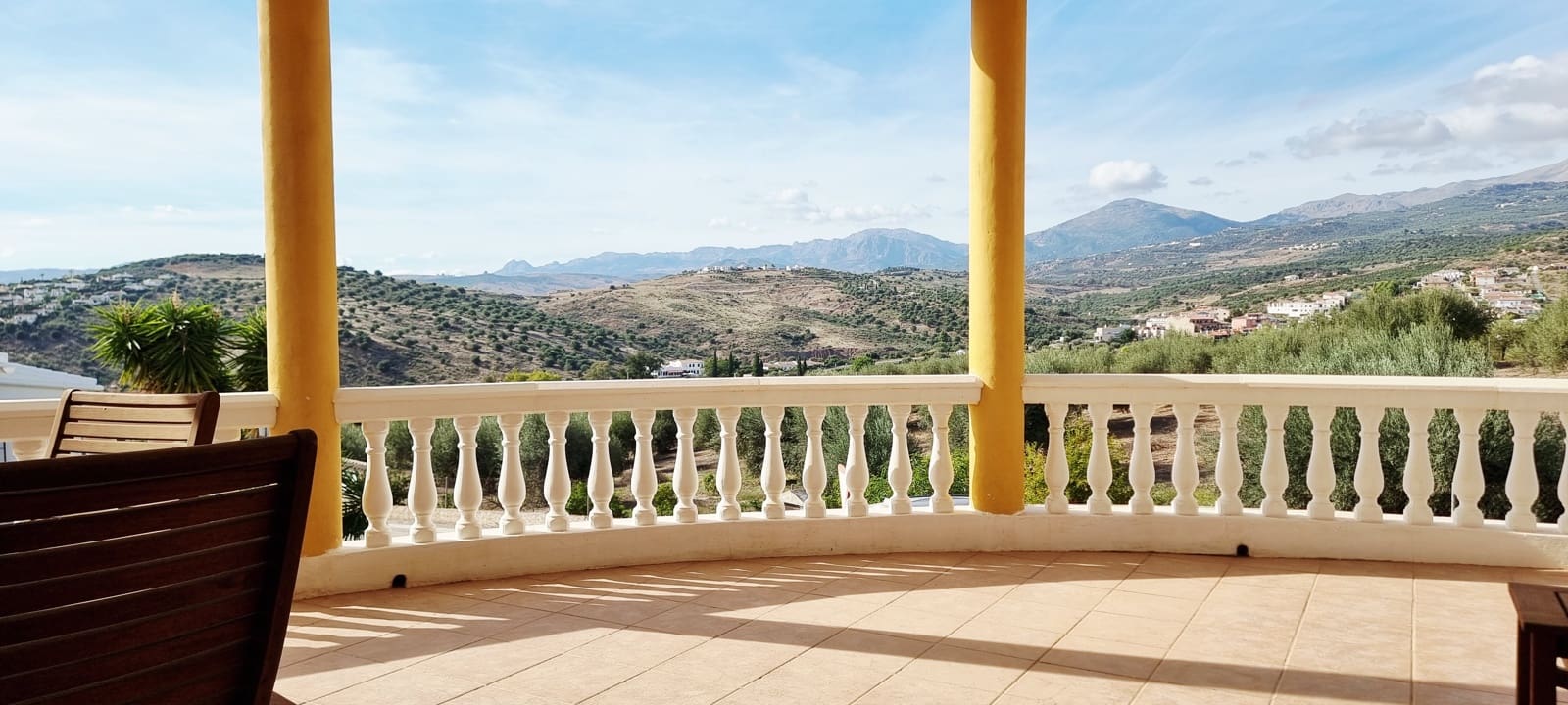 4 quarto Moradia para venda em Alcaucin com piscina garagem - 325 000 € (Ref: 10181666)